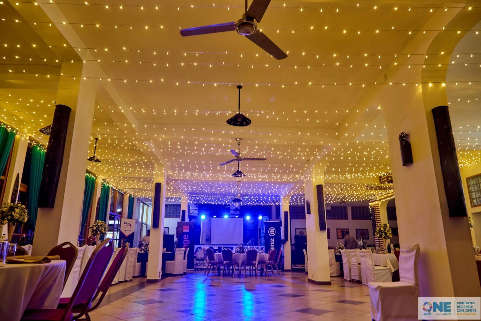 Island Continent Hotel Ivato Airport Buitenkant foto